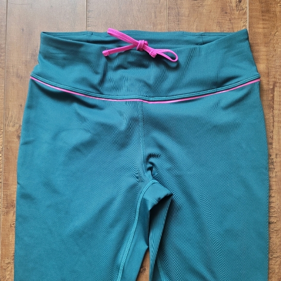 MPG Mid-Waisted Drawcord Legging in Green Size XS - Picture 2 of 11
